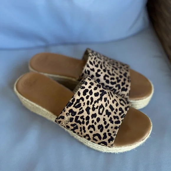 Blowfish Malibu Vegan Sandals - Picture 2 of 5